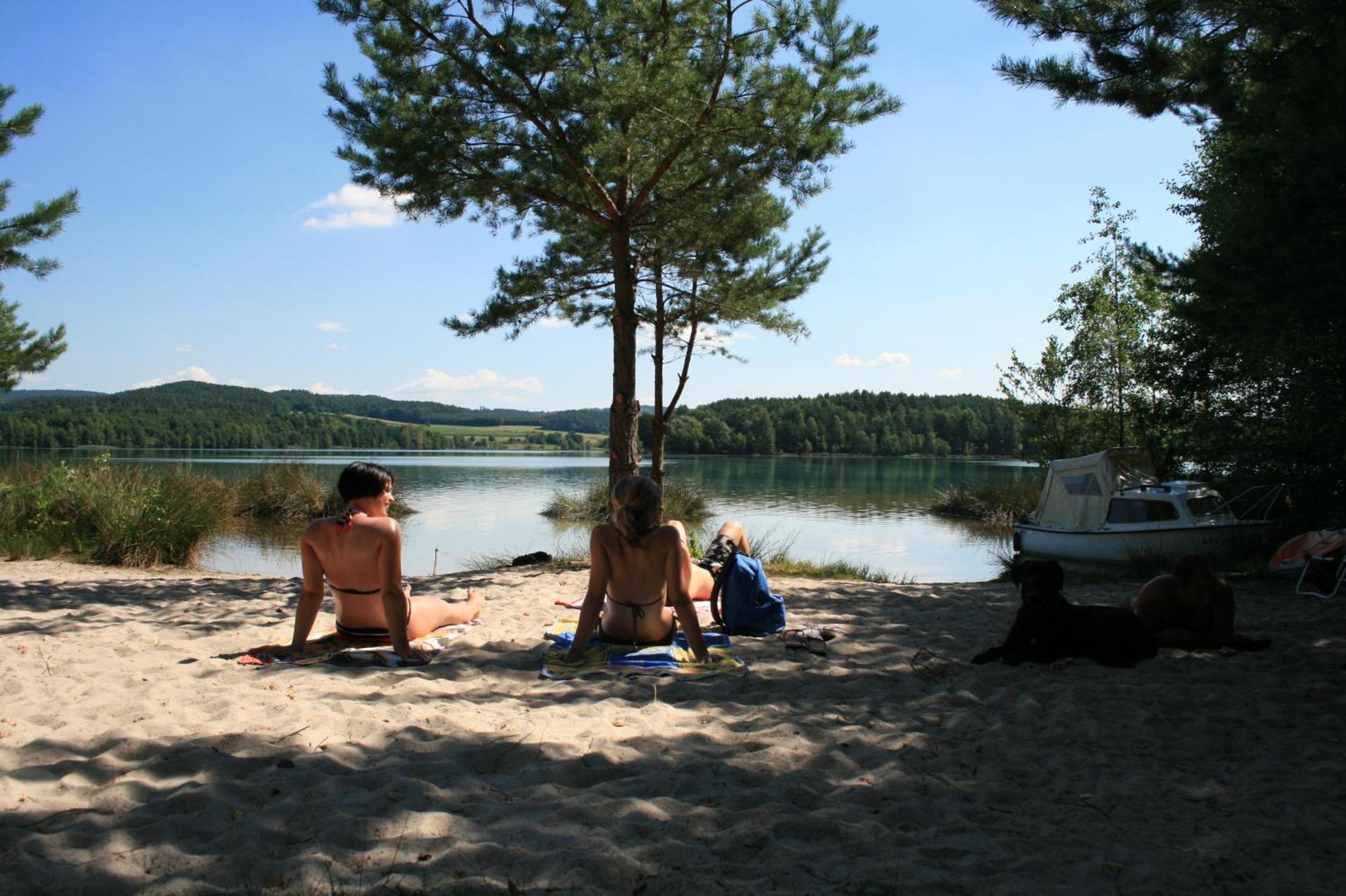 Ferienvilla Am Brueckelsee Wackersdorf Buitenkant foto